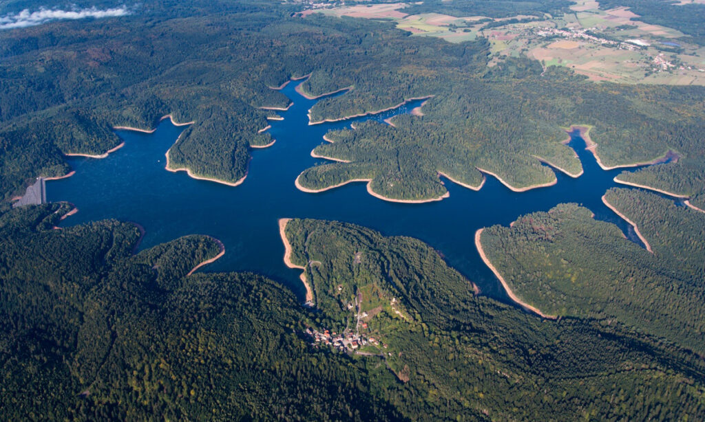 Lac de la Pierre Percée (15 min)